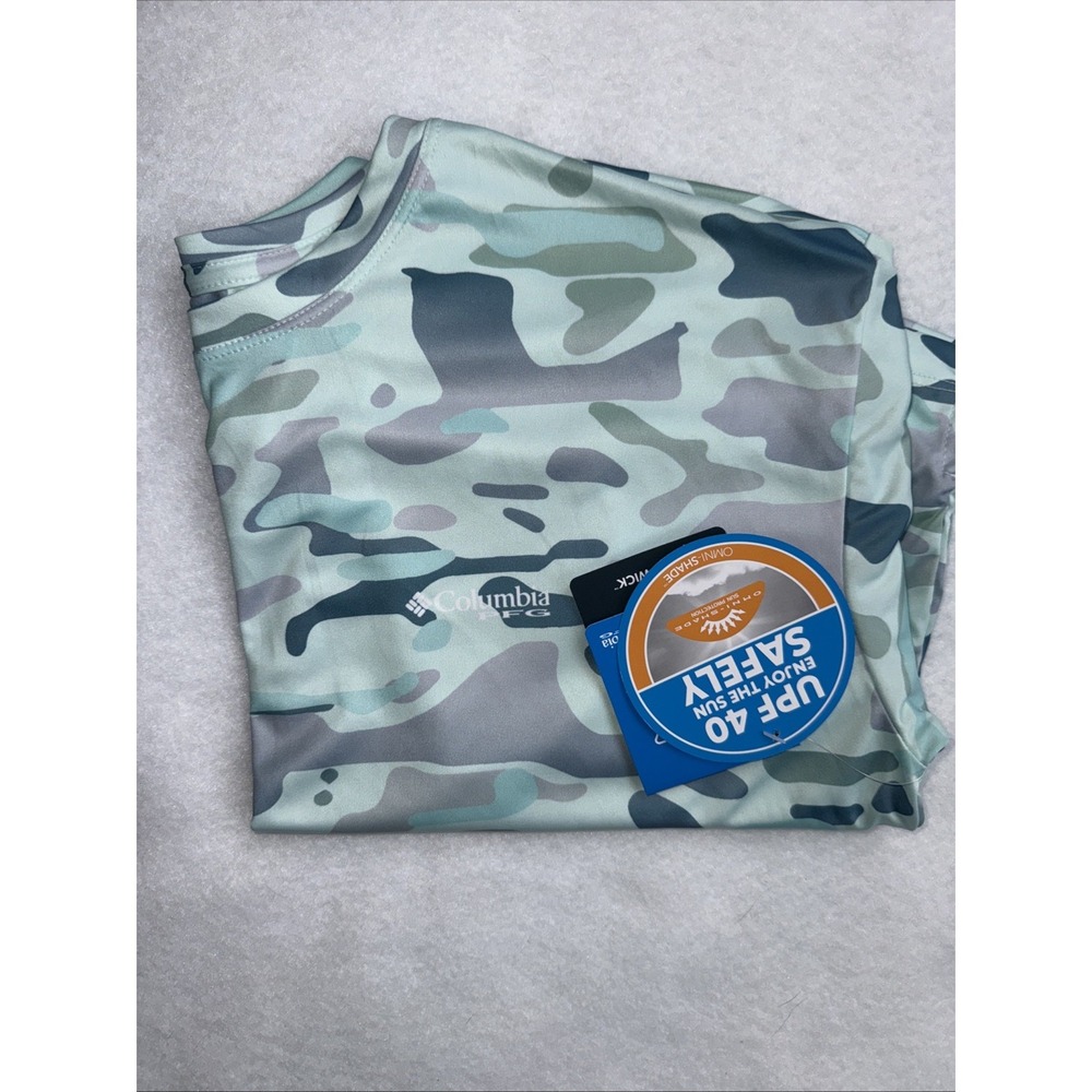 Columbia Women's Long Sleeve Camo Tee in Light Green and Gray - Picture 8 of 8